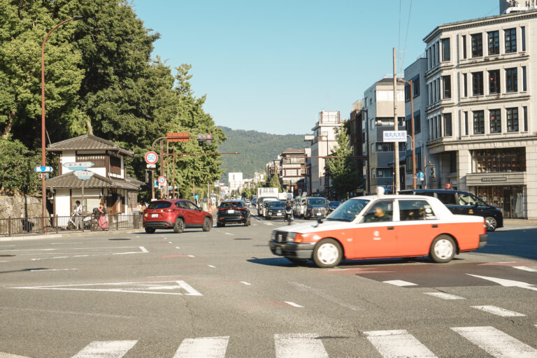 日本車站與旅途中移動的街景